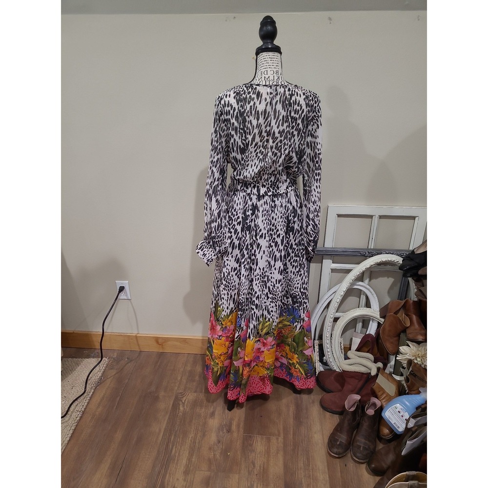 Spy Zone Exchange Women's SZ LG  Maxi Dress  flowy animal/ floral print tie belt - Picture 5 of 12